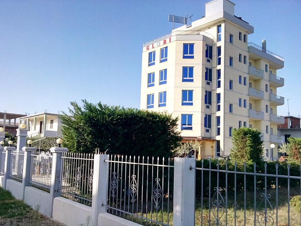 Hotel Restaurant Globi Velipoje Exterior photo